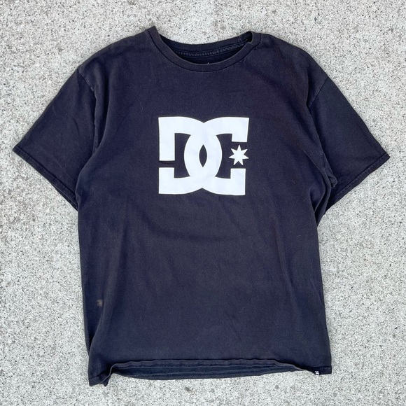 Y2K DC Shoes T-Shirt - Picture 2 of 5